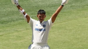 "From selling panipuris to scoring hundreds", Twitter reacts as Yashasvi Jaiswal smashes a century in the Perth Test