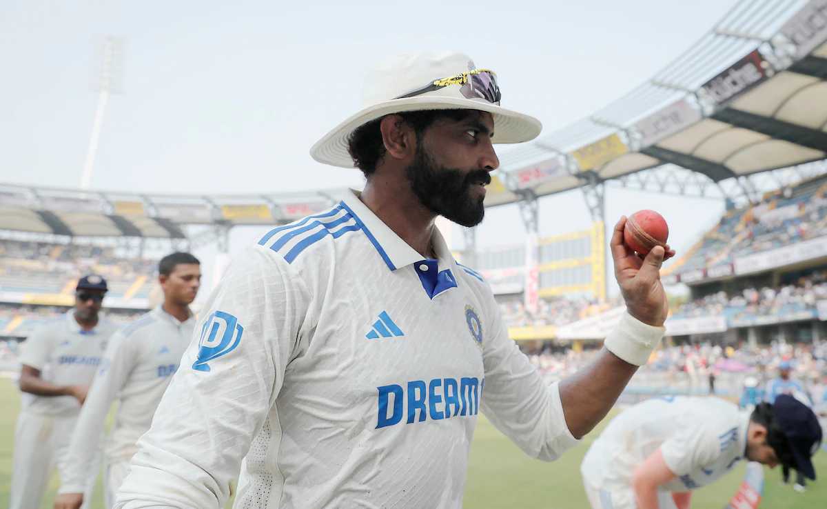 Ravindra Jadeja changed end just before the fall of Daryl Mitchell's wicket